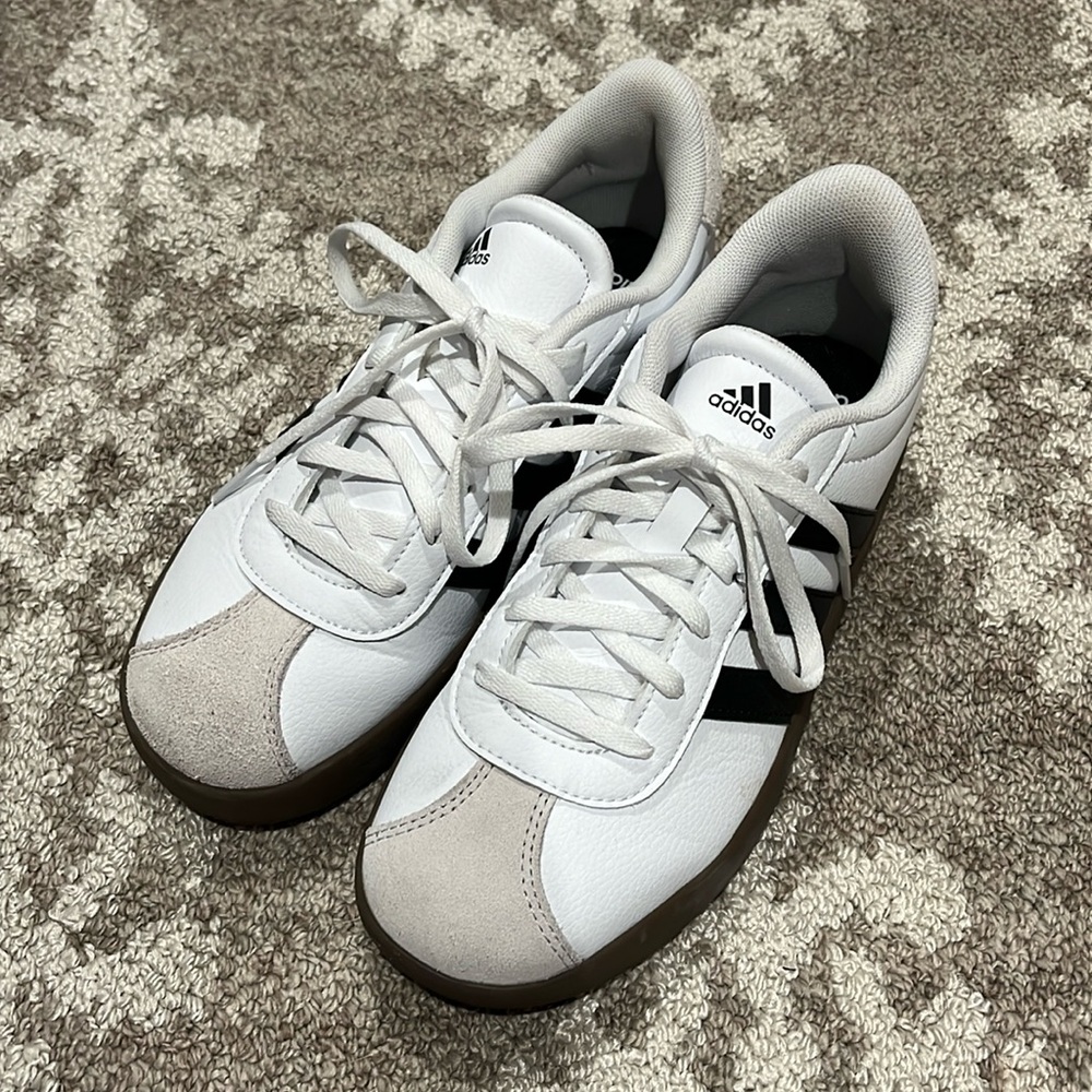KIDS' ADIDAS BIG KID VL COURT 3.0 SNEAKERS